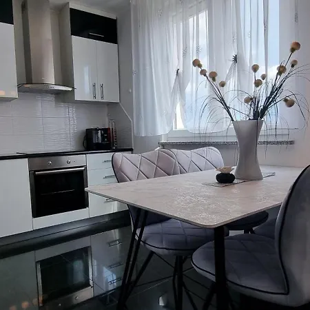 Kasandra - Ruhe & Eleganz In Buje, Istrien شقة Kaštel