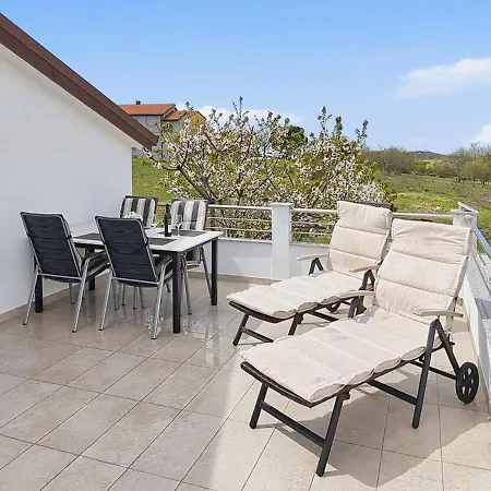 Kasandra - Ruhe & Eleganz In Buje, Istrien Kaštel