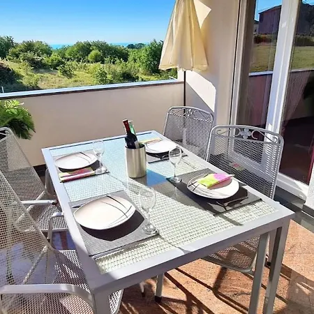 Kasandra - Ruhe & Eleganz In Buje, Istrien Apartamento