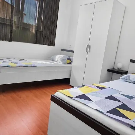 Kasandra - Ruhe&eleganz In Buje, Istrien Kaštel