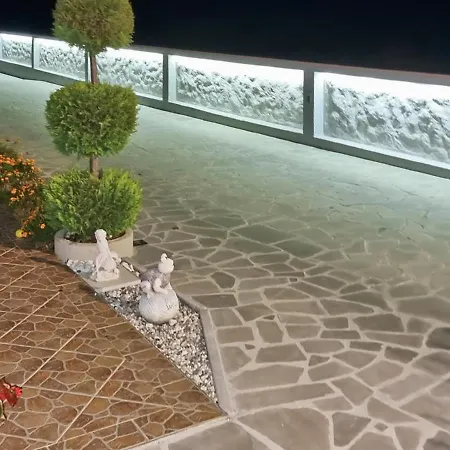 Kasandra - Ruhe & Eleganz In Buje, Istrien * Kaštel