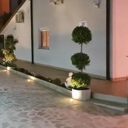 Apartamento Kasandra - Ruhe & Eleganz In Buje, Istrien
