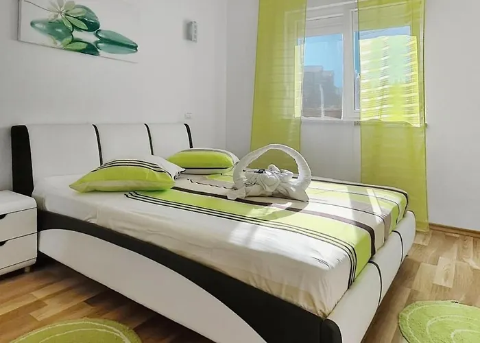 Apartment Kasandra - Ruhe & Eleganz In Buje, Istrien