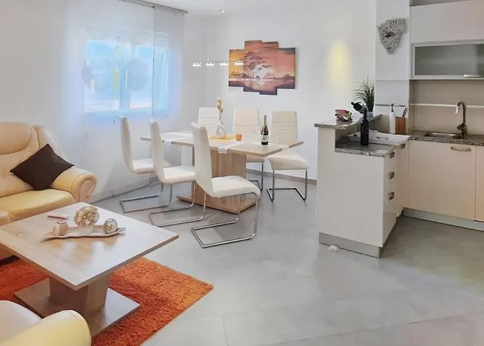 Apartment Kasandra - Ruhe & Eleganz In Buje, Istrien *
