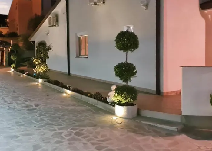 Apartment Kasandra - Ruhe & Eleganz In Buje, Istrien