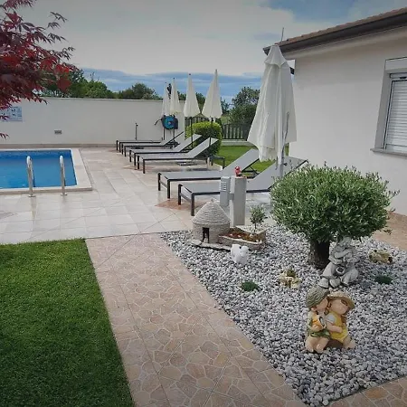 Kasandra Apartament Kaštel