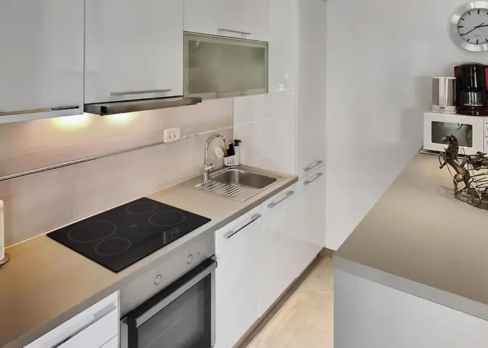 Kasandra - Ruhe & Eleganz In Buje, Istrien Apartamento *